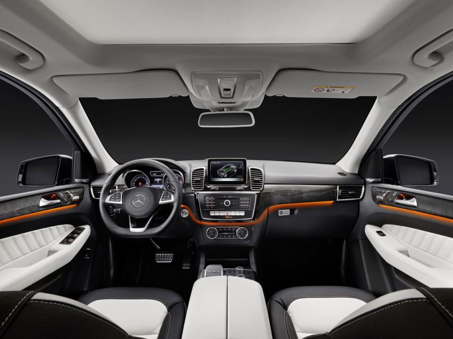  Mercedes-Benz GLE250d 4Matic 2015 года  (фото 17 из 34)